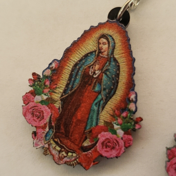 Virgen de Guadalupe Earrings Roses Catholic Virgin - Picture 6 of 6
